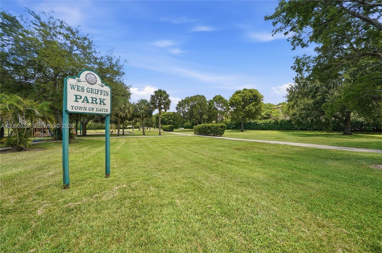 7196 SW 22nd Pl, Unit 7196, Davie, FL 33317 Photo