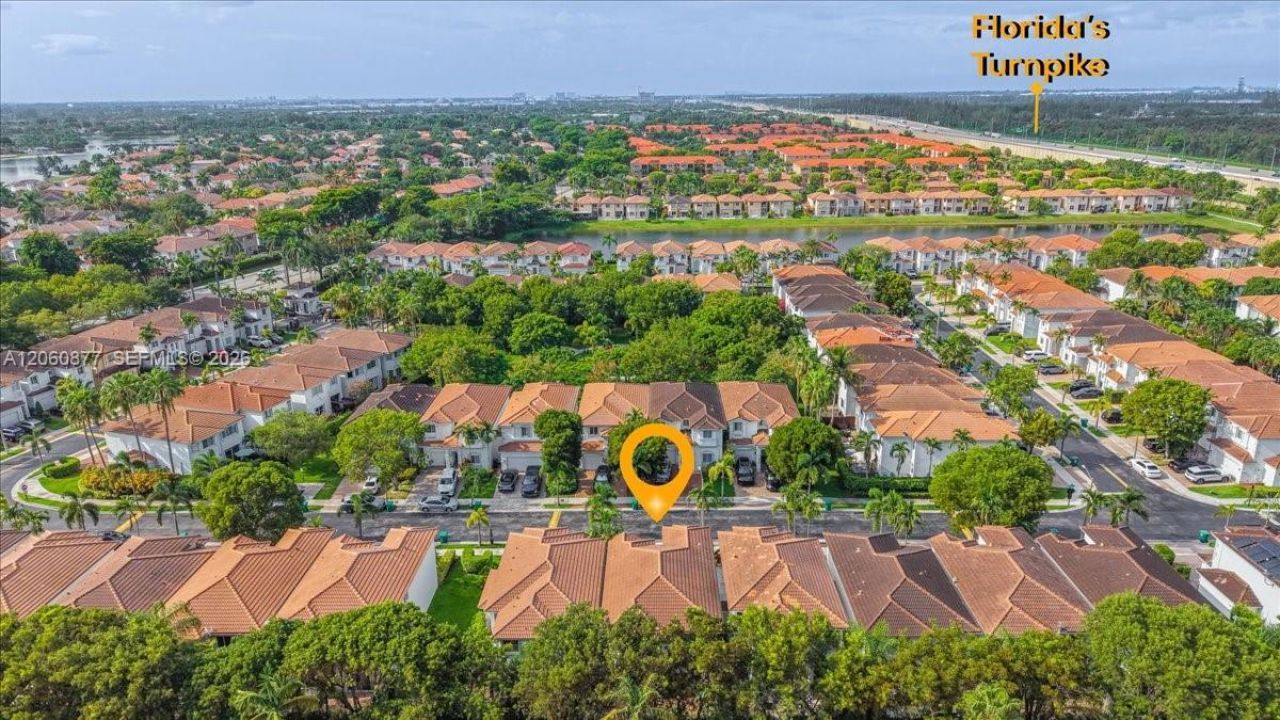 11495 NW 71st St , Doral, FL 33178 Photo