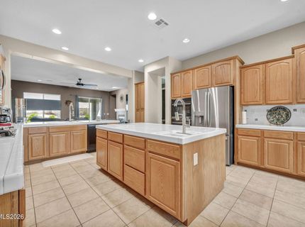 7098 Voyage Drive, Sparks, NV 89436 Photo