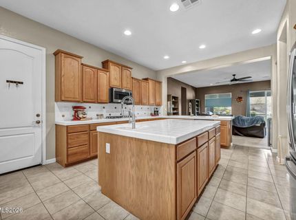 7098 Voyage Drive, Sparks, NV 89436 Photo