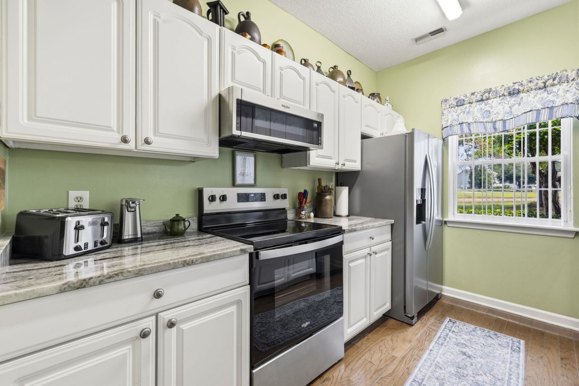 400 Willow Green Dr.  Photo 11