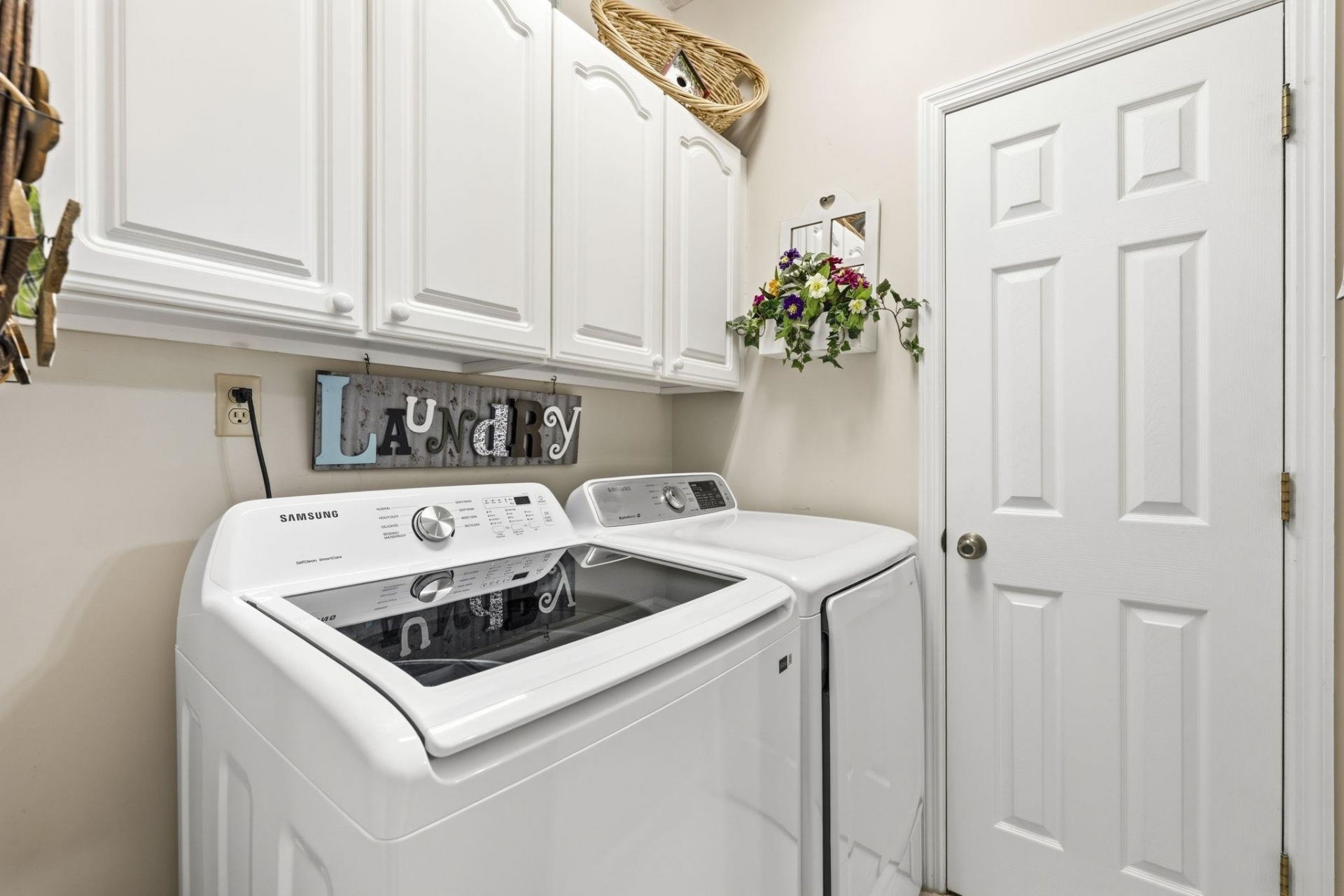 400 Willow Green Dr.  Photo 18