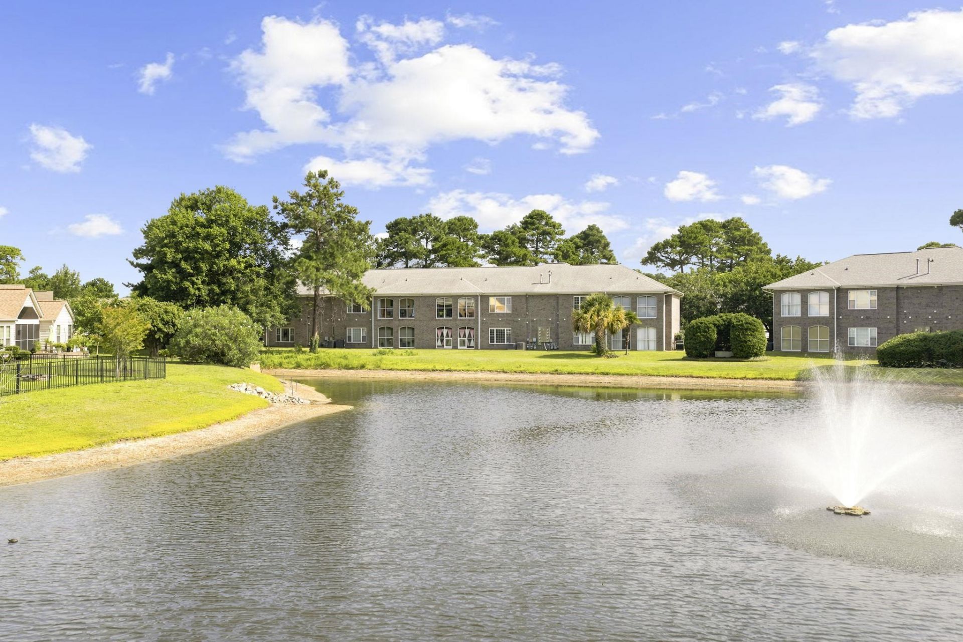 400 Willow Green Dr.  Photo 33