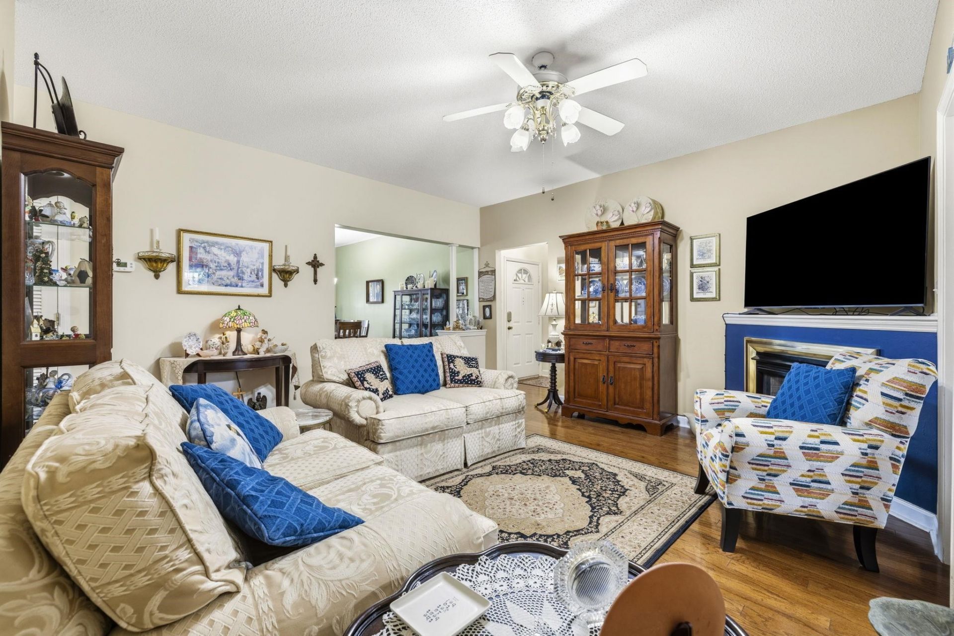 400 Willow Green Dr.  Photo 6