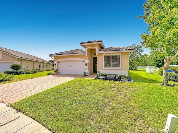 2693 SW Gallery Circle, Palm City, FL 34990