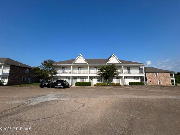 202 Tomlinson Drive, Starkville, MS 39759