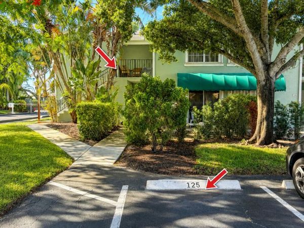 125 WATERSIDE Drive, Unit 125, Hypoluxo, FL 33462