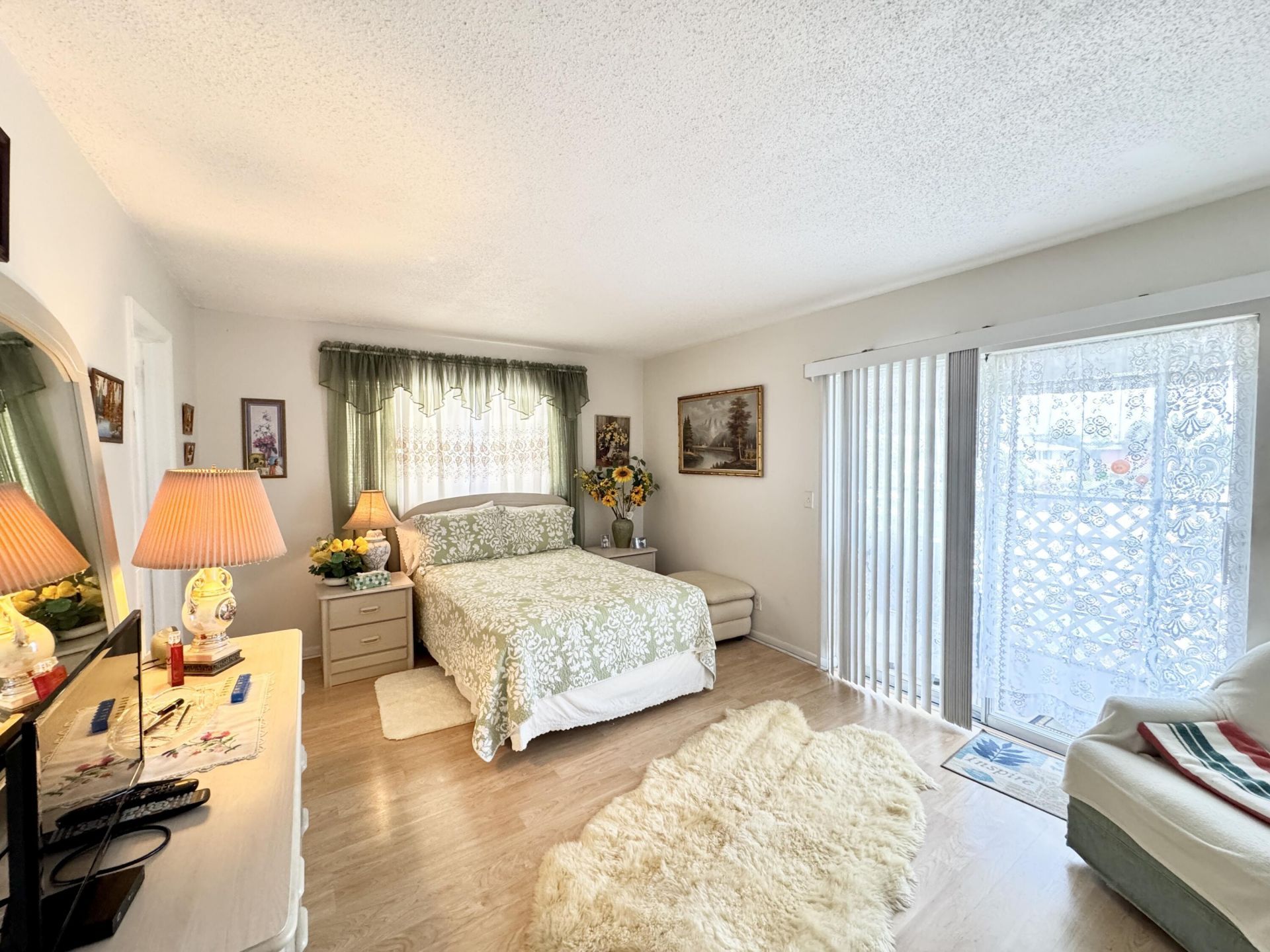 148 Bedford F, West Palm Beach, FL 33417 Photo
