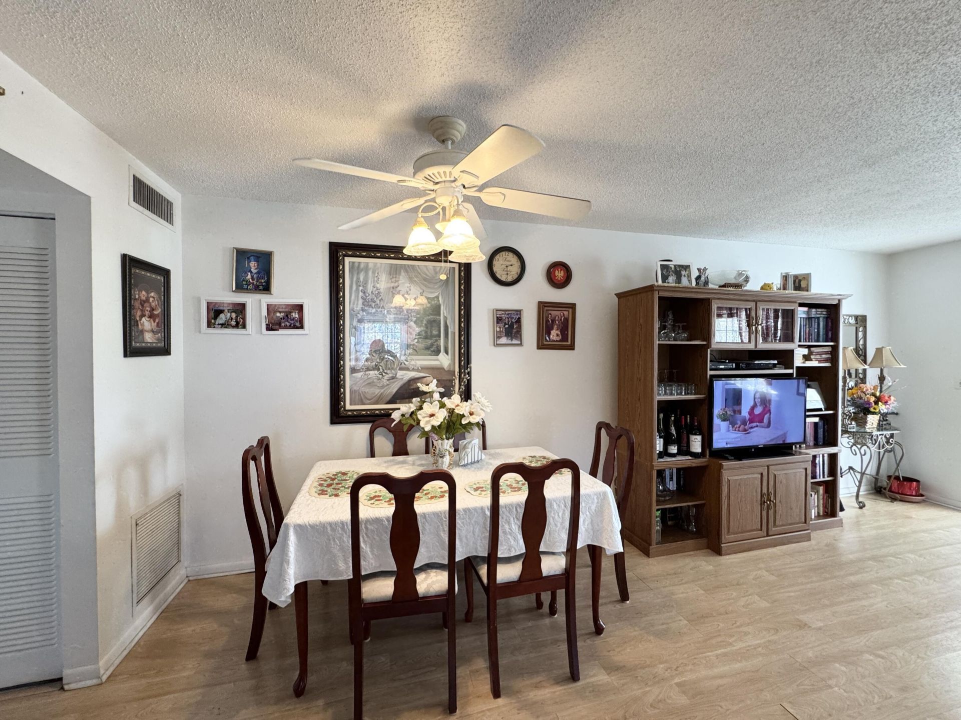 148 Bedford F, West Palm Beach, FL 33417 Photo