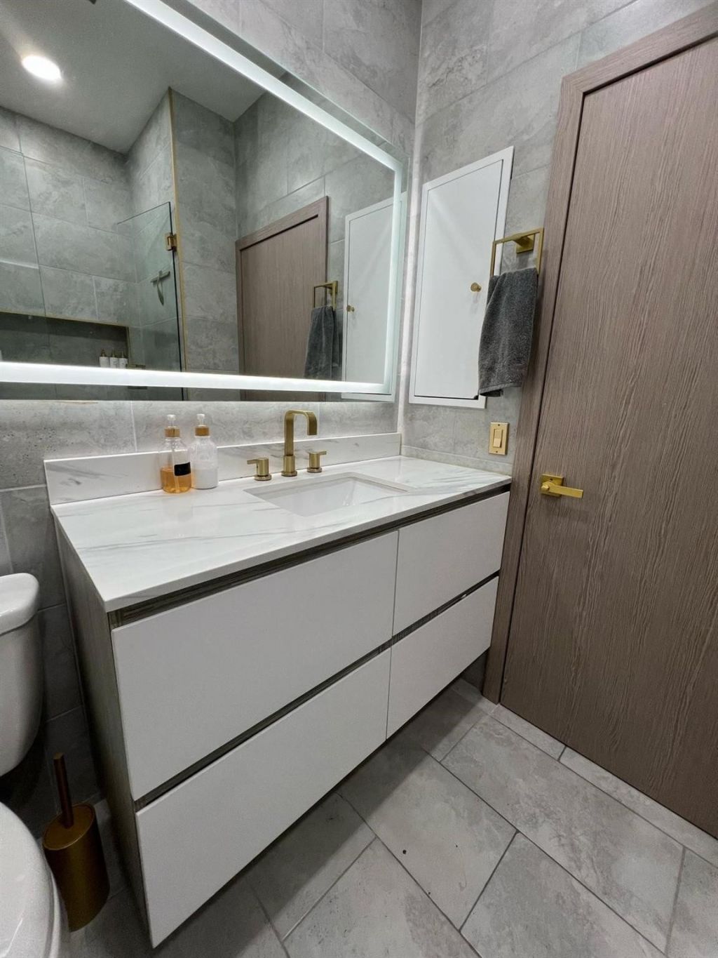 2331 NW 96th Terrace, Unit 17H, Pembroke Pines, FL 33024 Photo