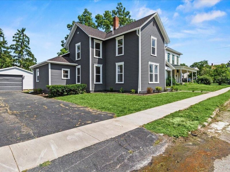106 W Race Street, Mechanicsburg, OH 43044 Photo 3