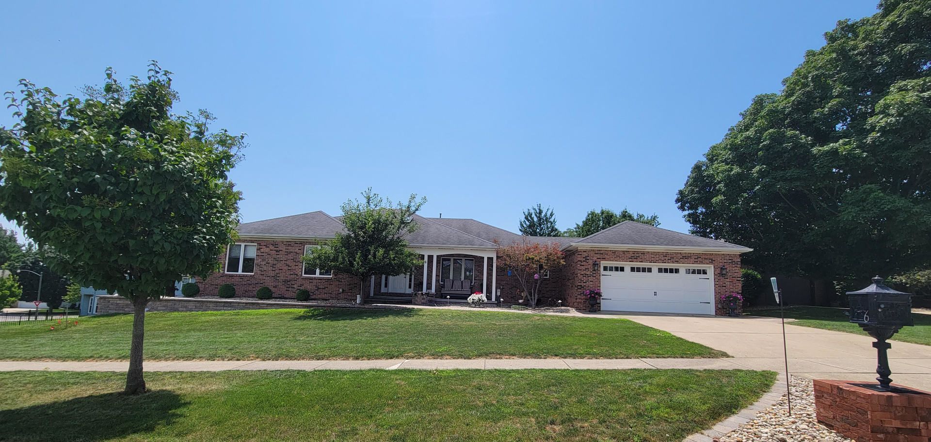 6 Cobblestone Court, Bloomington, IL 61704 Main Photo