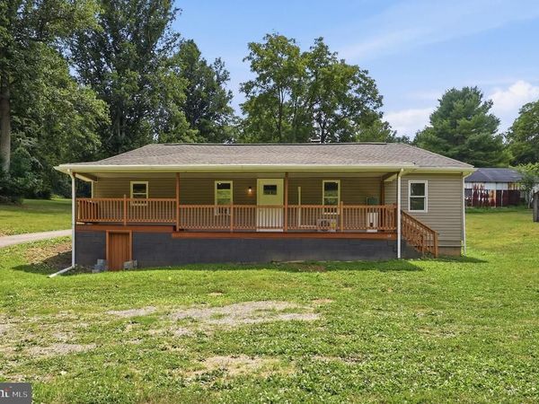 12528 SEAVOLT ROAD, HANCOCK, MD 21750