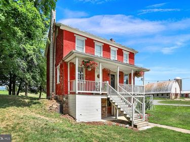 239 NEWBURG ROAD, NEWBURG, PA 17240