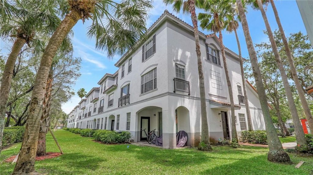 771 SW 148th Avenue, Unit 1303, Sunrise, FL 33325 Photo