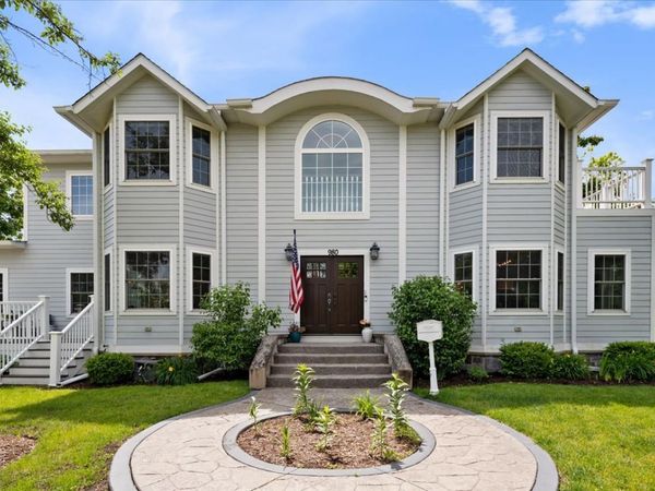 980 Green Bay Road, Glencoe, IL 60022