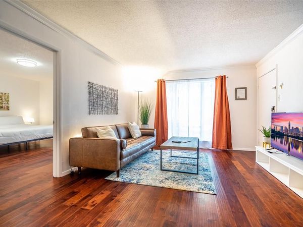 6018 E University Boulevard , Unit 101, Dallas, TX 75206