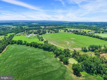 239 NEWBURG ROAD, NEWBURG, PA 17240
