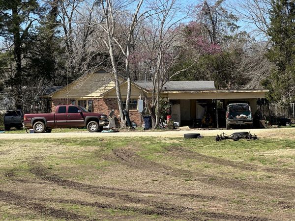 200 Stanford Dr., Corinth, MS 38834