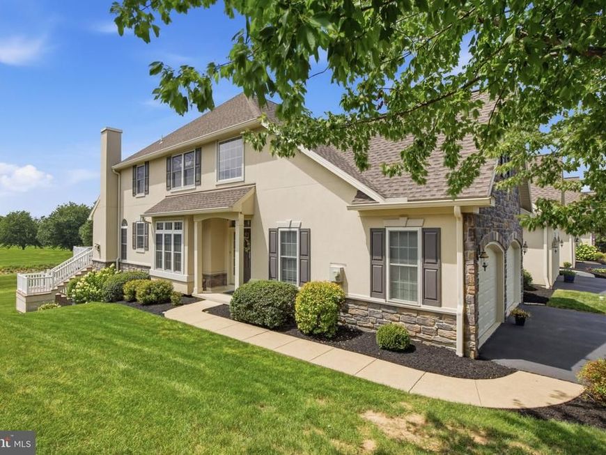 848 Huntington Place, Lancaster, PA 17601 Main Photo