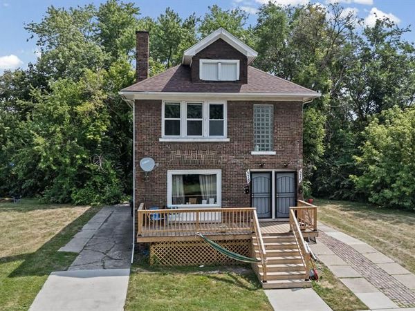 576 Manistique Street , Detroit, MI 48215