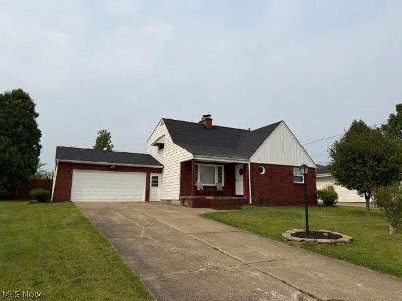 414 Parkview Drive, Girard, OH 44420 Photo 1