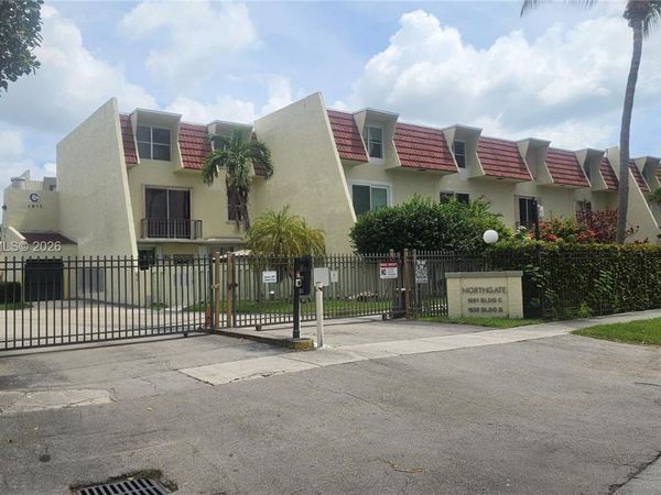 1651 NE 115th St , Unit 26C, Miami, FL 33181