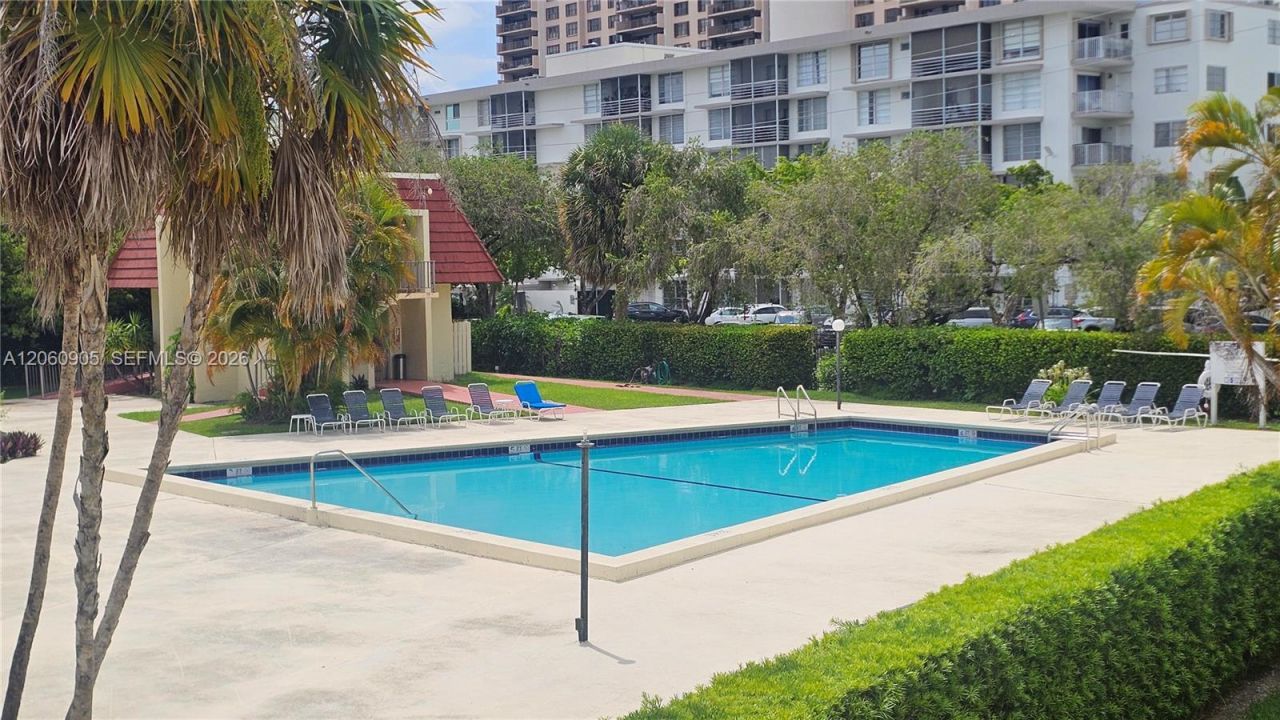 1651 NE 115th St , Unit 26C, Miami, FL 33181 Photo