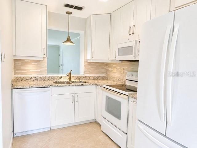 2106 Gulf View Boulevard, Unit 2106, Dunedin, FL 34698 Photo