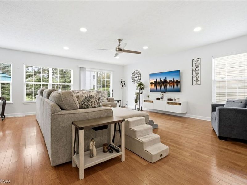 37022 Fairfield Lane, North Ridgeville, OH 44039 Photo 13
