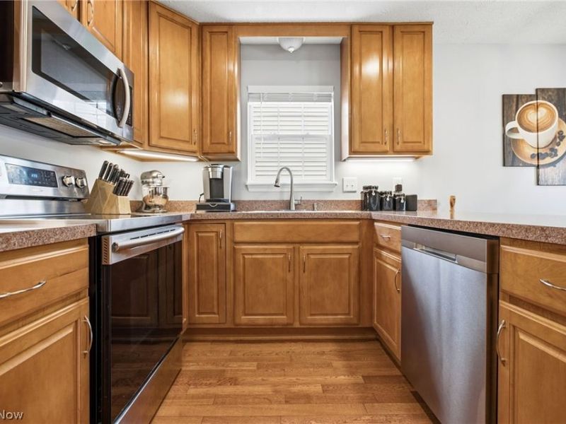 37022 Fairfield Lane , North Ridgeville, OH 44039 Photo 14