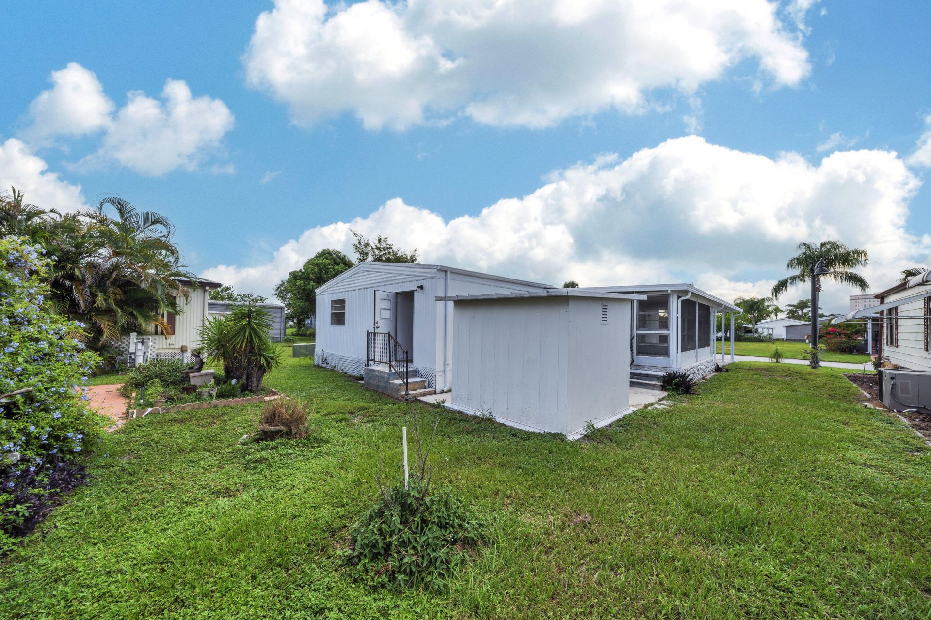 7411 43rd Terrace N, Unit #502, Riviera Beach, FL 33404 Photo