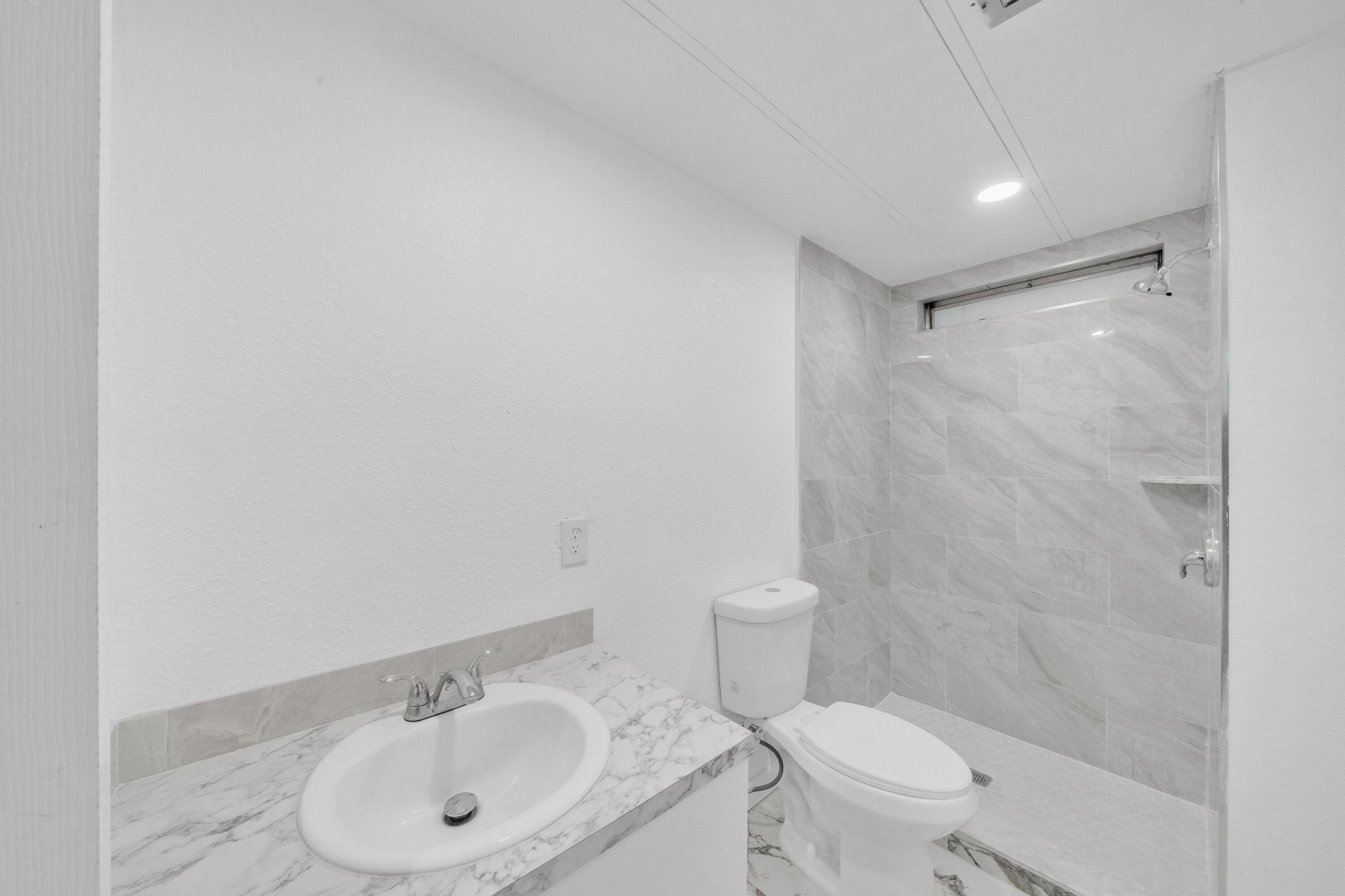 7411 43rd Terrace N, Unit #502, Riviera Beach, FL 33404 Photo