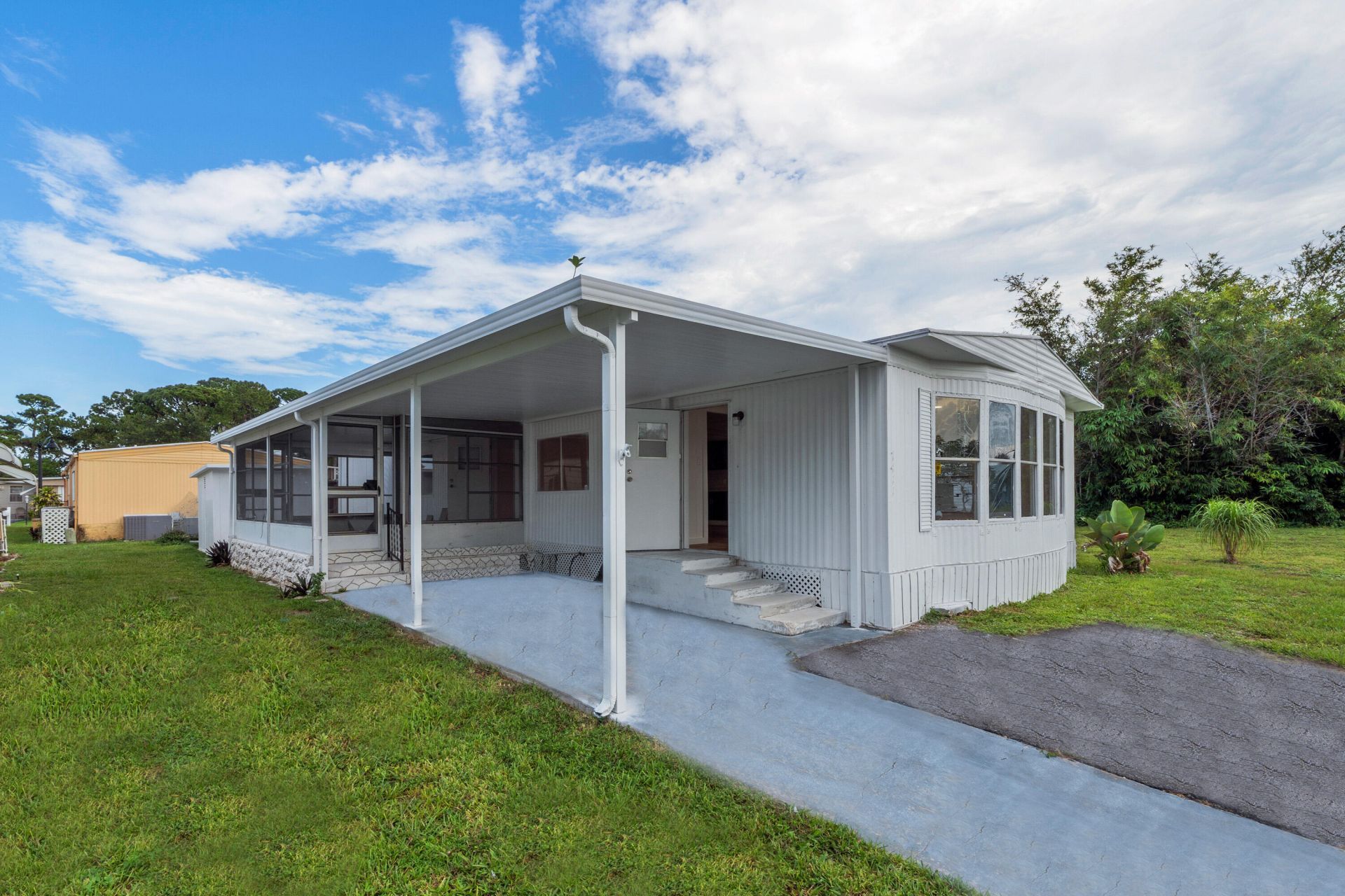 7411 43rd Terrace N, Unit #502, Riviera Beach, FL 33404 Photo