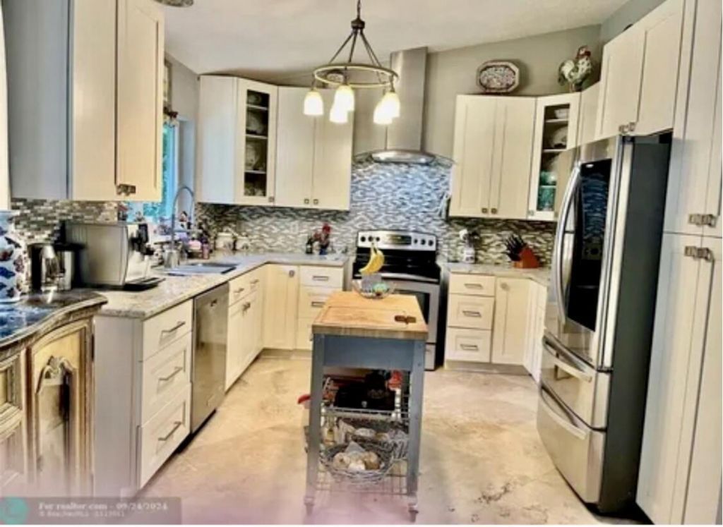 9285 NW 44th Court, Coral Springs, FL 33065 Photo