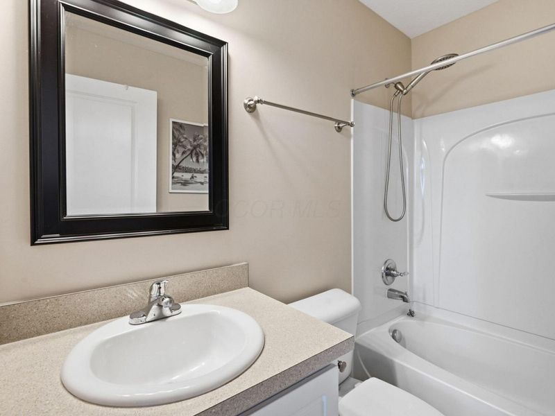 5936 Bridgehampton Drive, Unit 64, New Albany, OH 43054 Photo 16