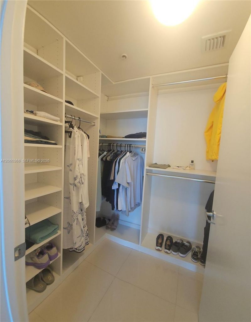90 SW 3rd St , Unit 3104, Miami, FL 33130 Photo