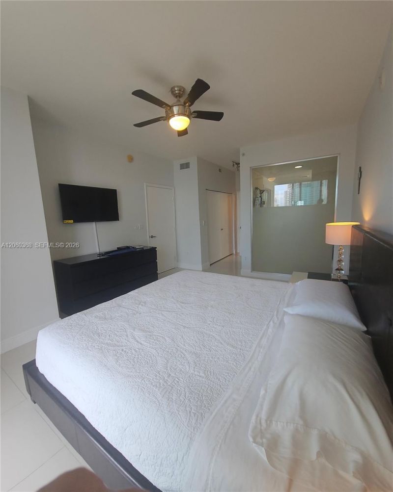 90 SW 3rd St , Unit 3104, Miami, FL 33130 Photo