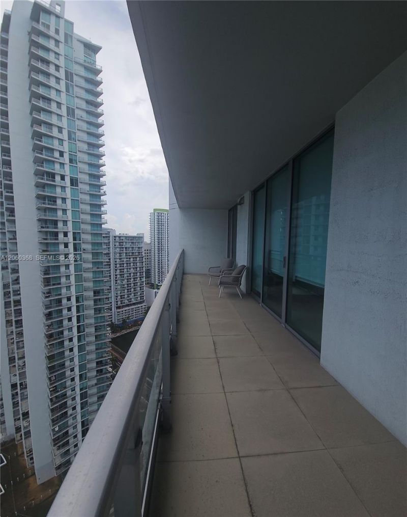 90 SW 3rd St , Unit 3104, Miami, FL 33130 Photo