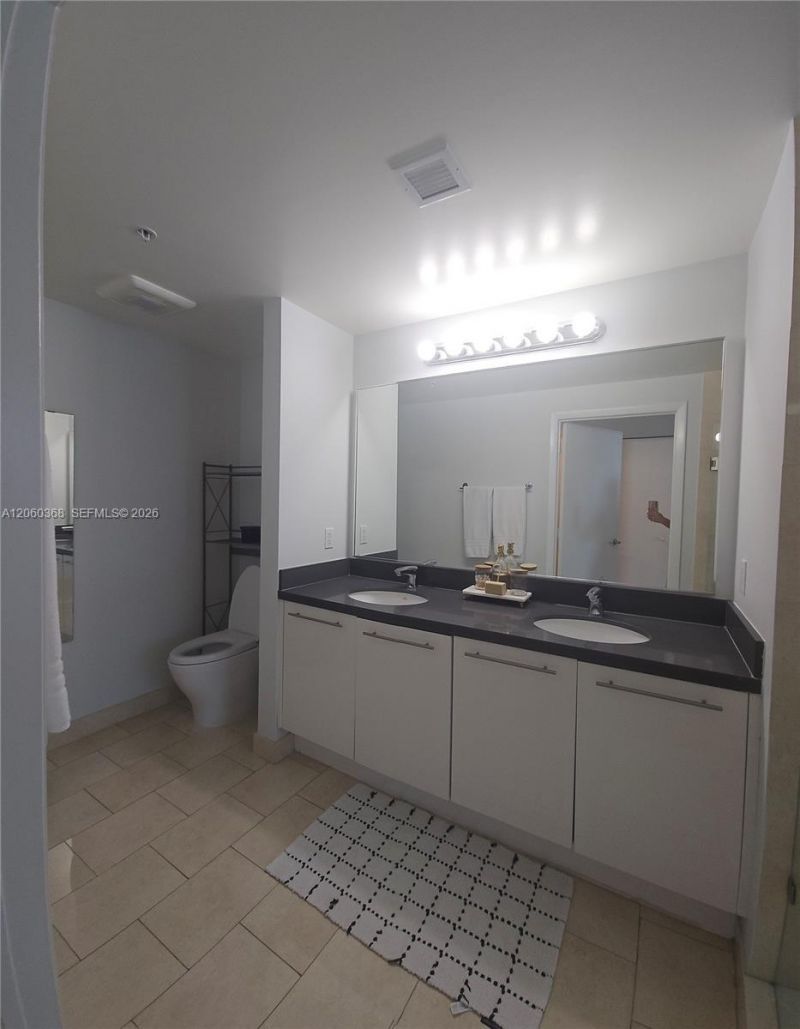 90 SW 3rd St , Unit 3104, Miami, FL 33130 Photo