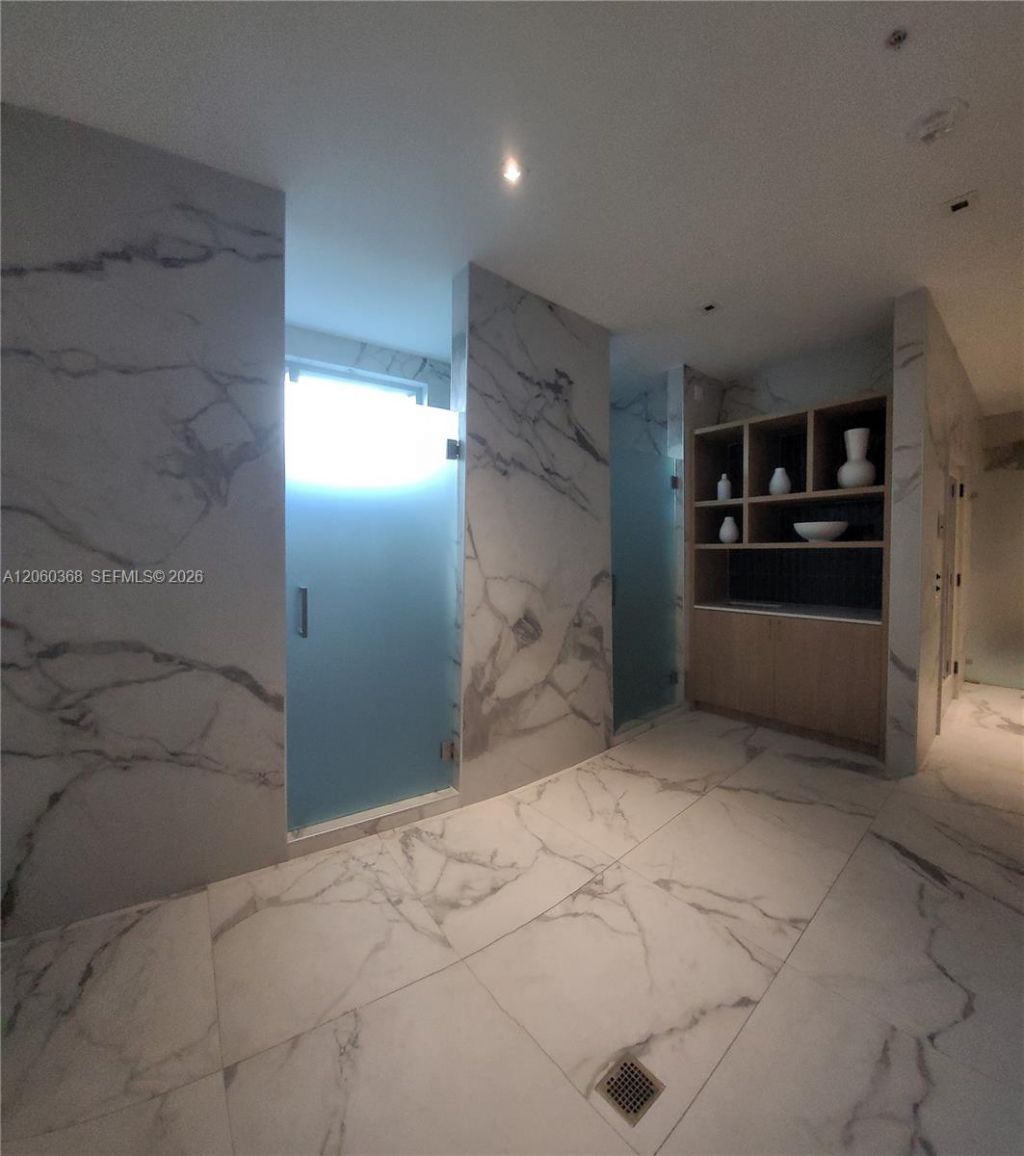 90 SW 3rd St , Unit 3104, Miami, FL 33130 Photo