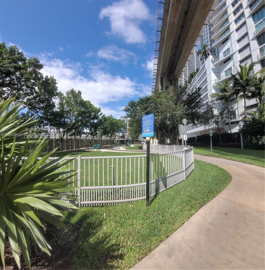 90 SW 3rd St , Unit 3104, Miami, FL 33130 Photo