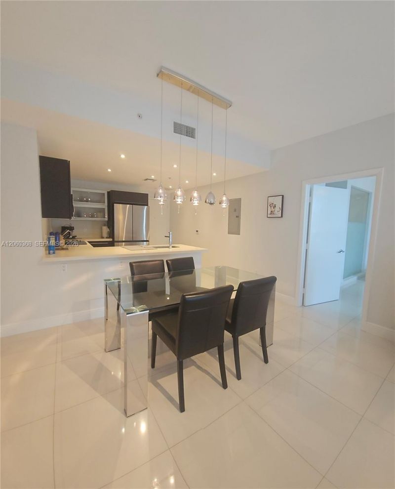 90 SW 3rd St , Unit 3104, Miami, FL 33130 Photo
