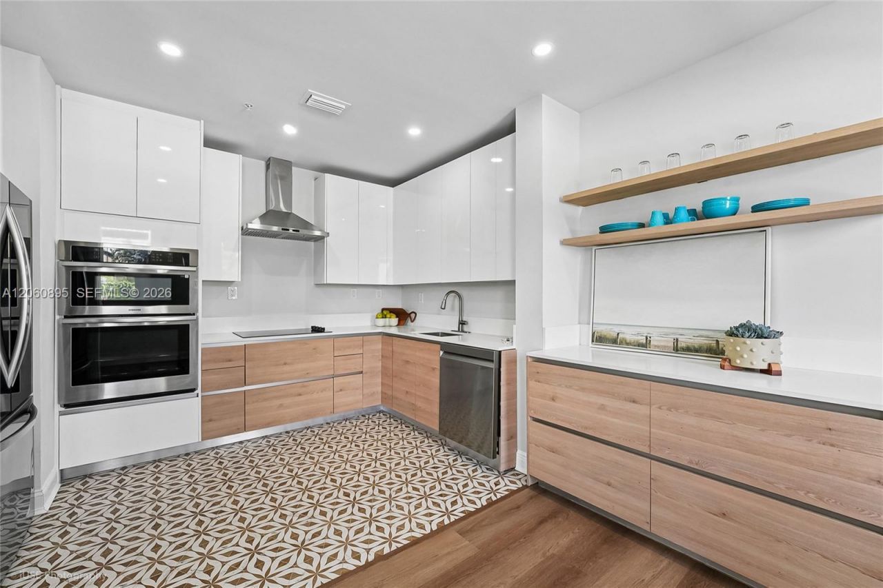 1502 Jefferson Avenue, Unit 301, Miami Beach, FL 33139 Photo