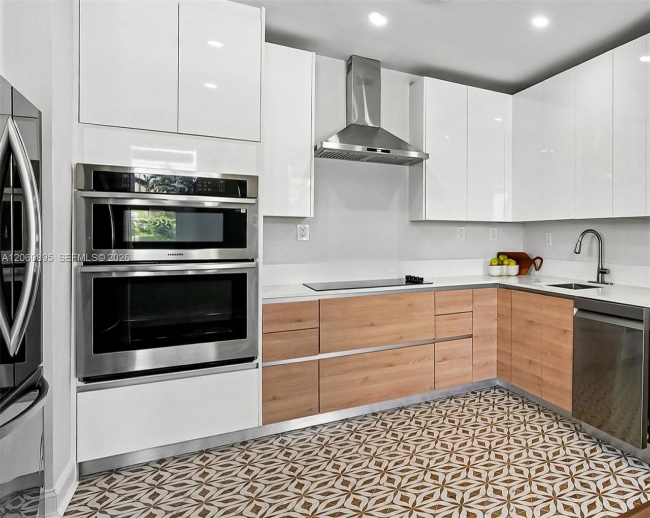 1502 Jefferson Avenue, Unit 301, Miami Beach, FL 33139 Photo
