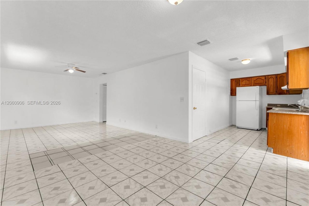 5742 Garfield St , Unit 2, Hollywood, FL 33021 Photo