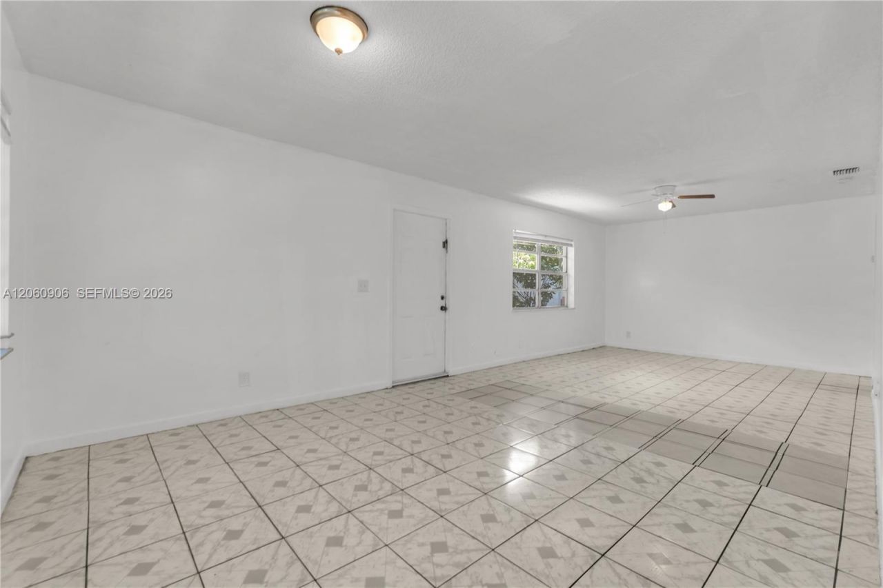 5742 Garfield St , Unit 2, Hollywood, FL 33021 Photo