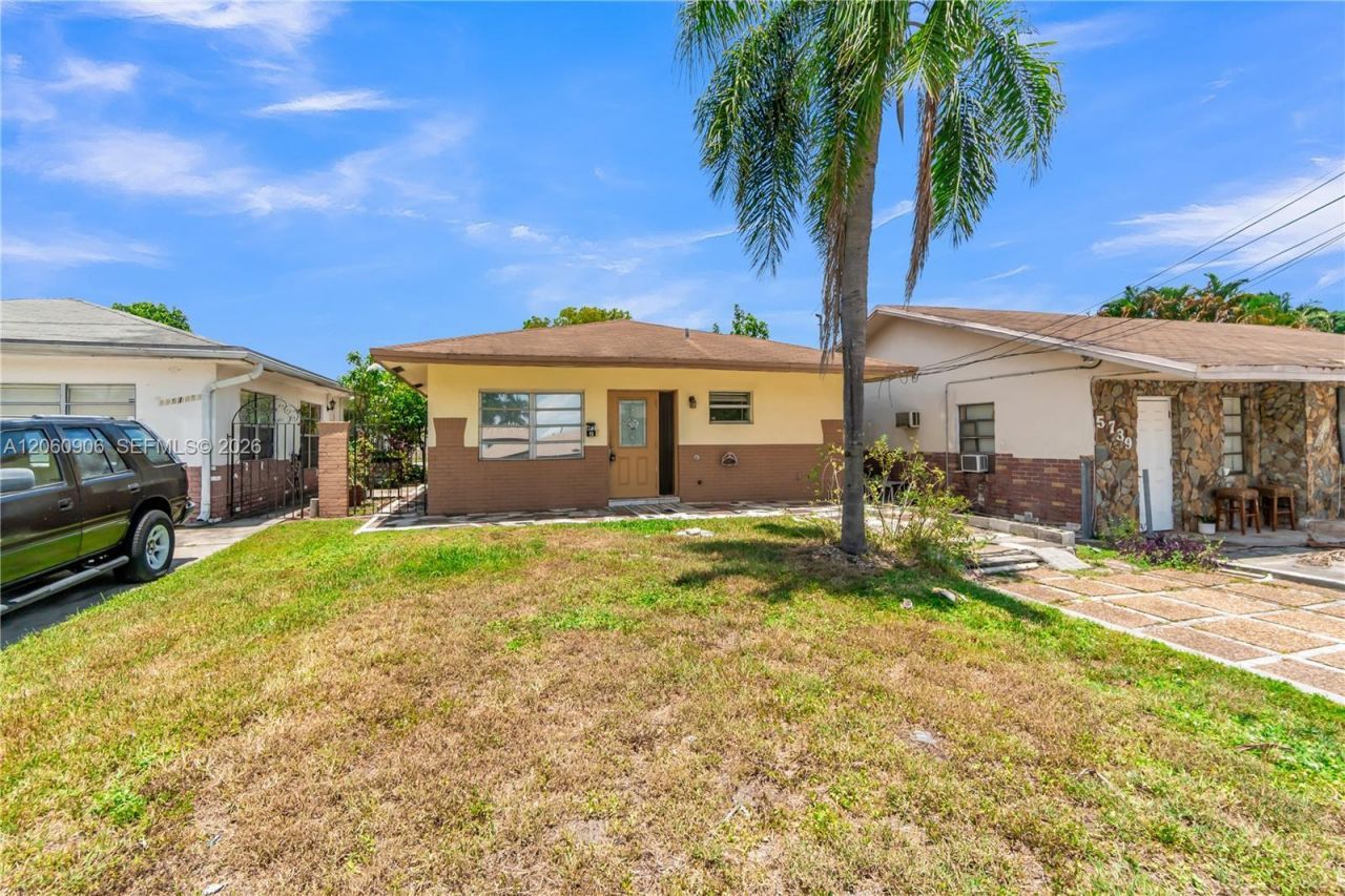 5742 Garfield St , Unit 2, Hollywood, FL 33021 Photo