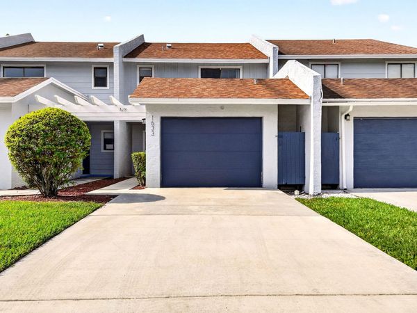 1633 Woodbridge Lakes Circle, Unit 1633, West Palm Beach, FL 33406