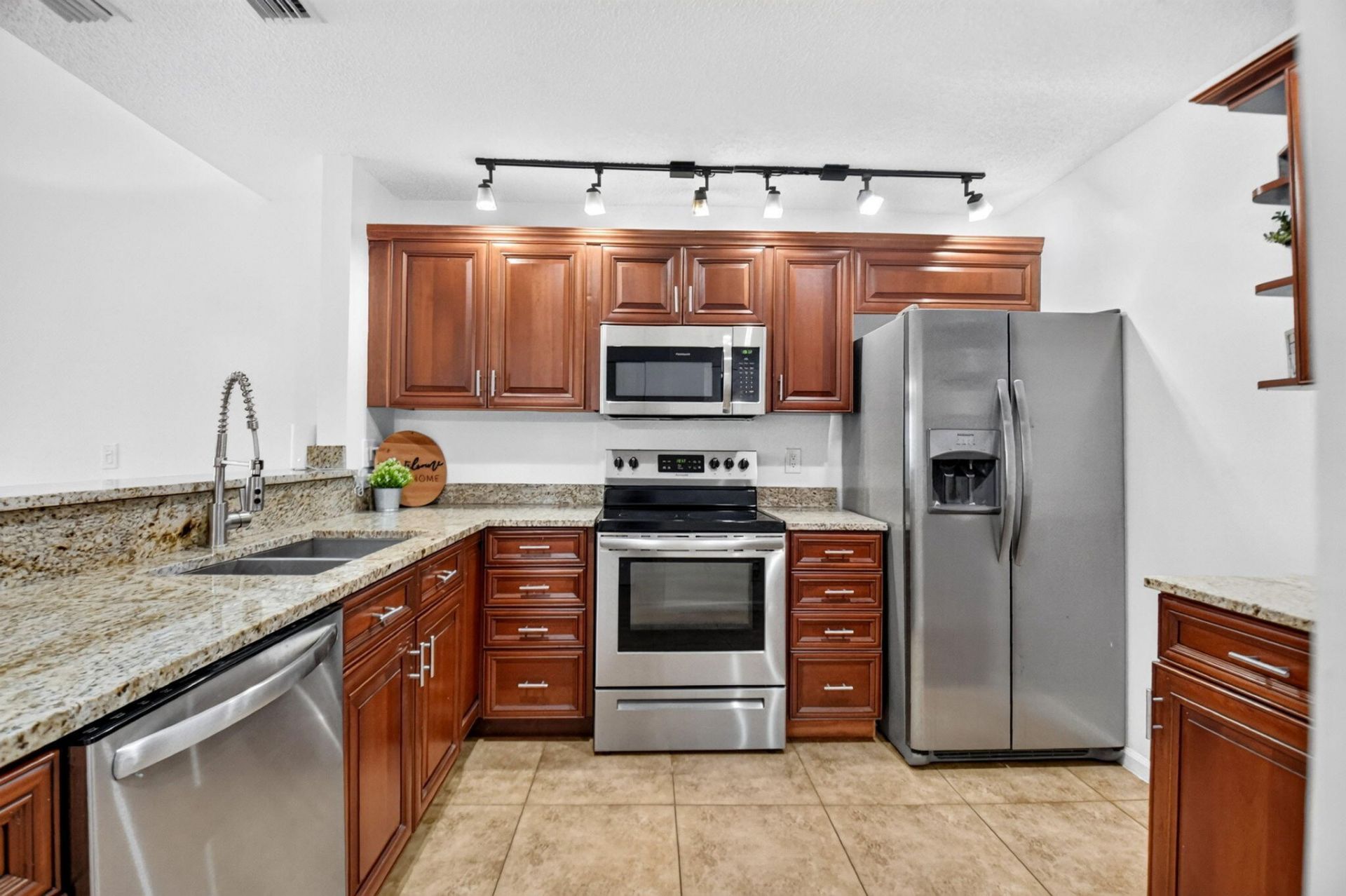 1633 Woodbridge Lakes Circle, Unit 1633, West Palm Beach, FL 33406 Photo